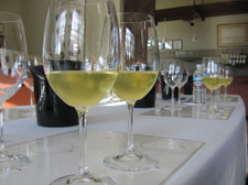 Blending_white_glasses