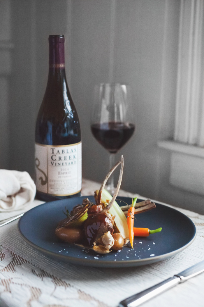 Plate with Esprit bottle