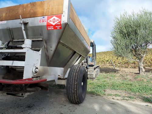 Compost Spreader_mid