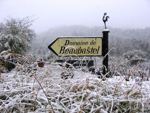 Beaucastel Sign