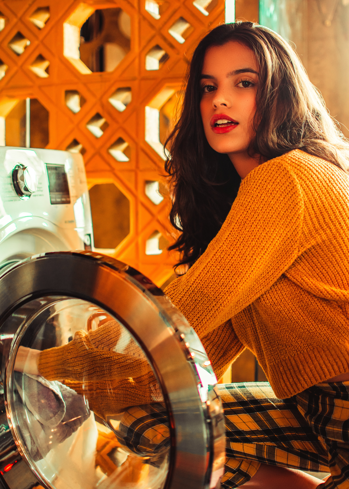 Why a EUHOMY Compact Laundry Dryer from Amazon is the Perfect Addition to Your Home!