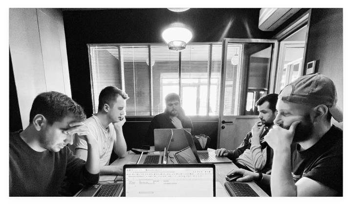 Une partie de l'équipe du charrette.club qui travaille à Lisbonne.