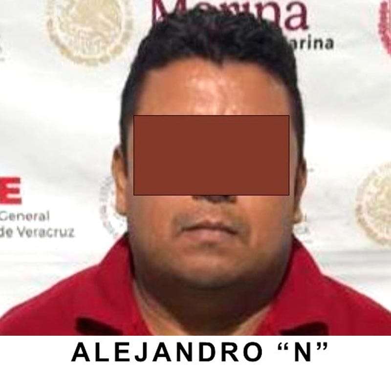 ¡EX FUNCIONARIO DE TIERRA BLANCA SECUESTRABA A MIGRANTES PARA EXTORSIONARLOS!