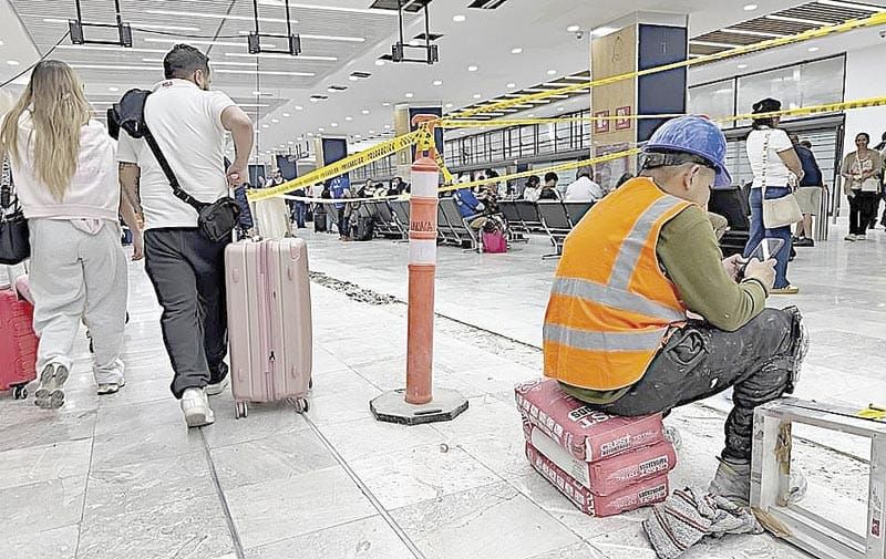 ¡AICM: SIN BAÑOS, AEROTRÉN, NI ESTACIONAMIENTOS!