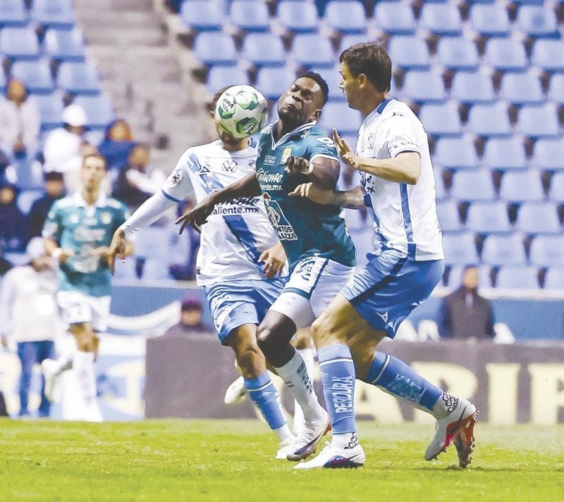 ¡SACA LEÓN TRIUNFO SOBRE PUEBLA Y PELEA POR LIGUILLA!
