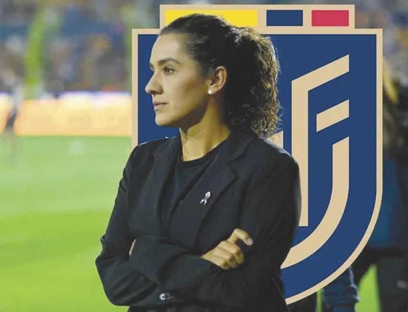 LA OTRA MITAD DE LA CANCHA | EVA ESPEJO: UNA MUJER QUE ABRIÓ CAMINOS ANTES DE CRUZAR FRONTERAS - Hay mujeres que llegan al éxito - Y hay mujeres que cambian la historia mientras lo hacen - Eva Espejo pertenece a ese segundo grupo- Esta semana…