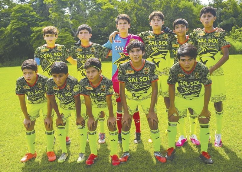 ¡ESCUALOS PEGA PRIMERO Y SUEÑA CON EL TÍTULO SUB-13!