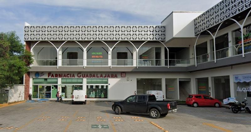 ¡ATRACAN DOS SUCURSALES DE FARMACIAS GUADALAJARA!