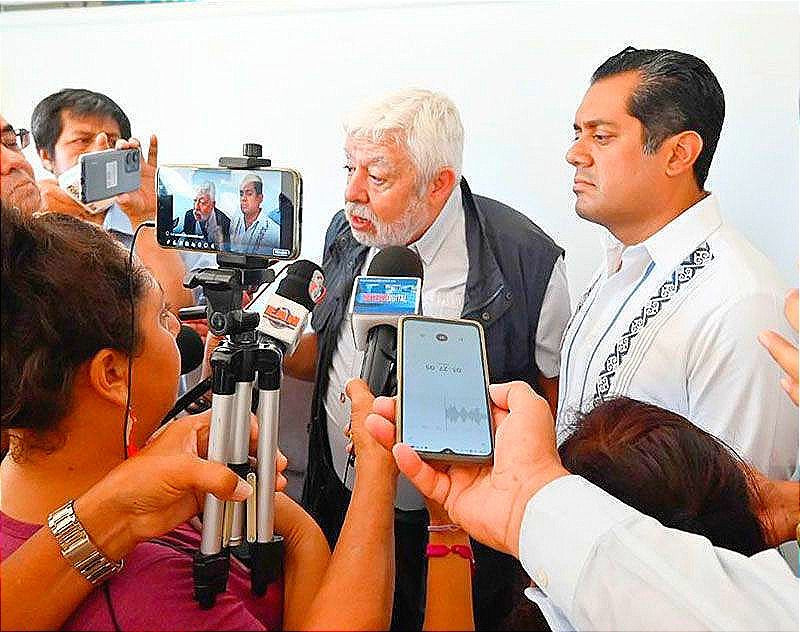 ¡UN MUNDO NOS VIGILA!