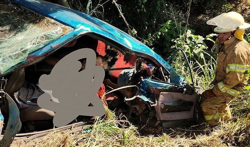 ¡TRAILERO ASESINO! -Arrollo a una familia, hay dos muertos