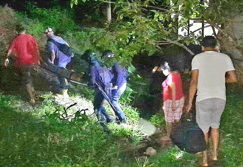 ¡MATAN A BRAVUCÓN CON UNA PISTOLA DE POSTAS!