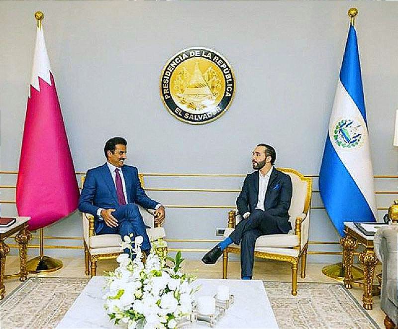 ¡BUKELE RECIBE AL EMIR DE QATAR! -El mandatario salvadoreño es de ascendencia árabe por el lado de su padre
