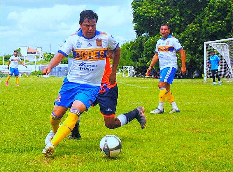 ¡TIGRES GOLEA  LA U. DE LA HUACA! -Con 6 goles de Heriberto Vichi y uno más de Iván González