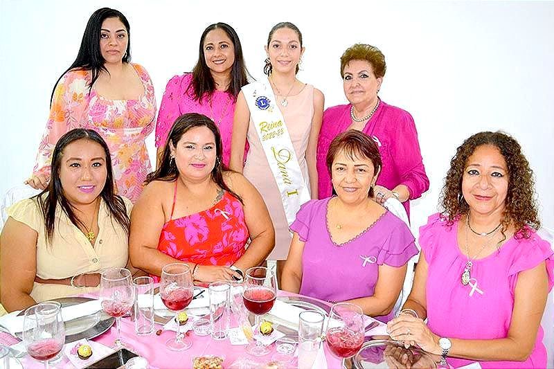 GALERÍA SOCIAL -Club de Leones Apoyando el Mes Rosa!