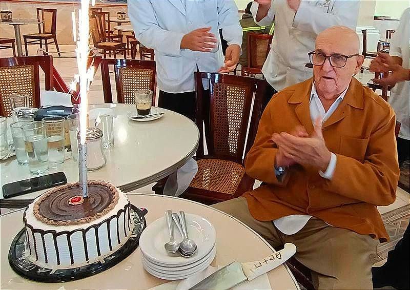 LOS 87 AÑ0S DE SEVERO FÉLIX RODRÍGUEZ LÉYCEGUI!