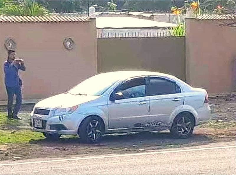 ¡EJECUTAN A DOS ESTUDIANTES! -*LES DISPARAN CASI 20 BALAZOS DE CALIBRE 9 MM