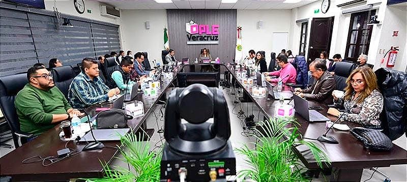 ¡HABRÁ AGARRÓN! - *DOS DEBATES PARA LA GUBERNATURA *UNO EN VERACRUZ Y OTRO EN XALAPA