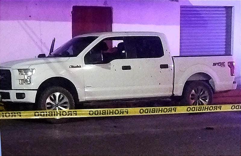 ¡LOS MASACRAN! - *Les Disparan Cuando Estaban en una Camioneta