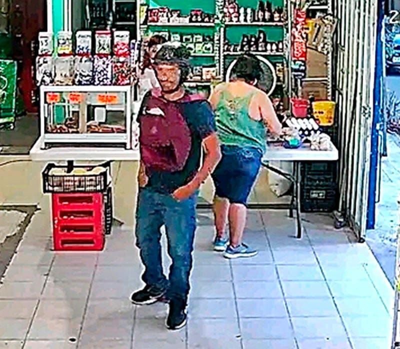 ¡CON CUCHILLO ASALTA LA TIENDA DE ABARROTES! - *RÍO MEDIO LOMAS 4