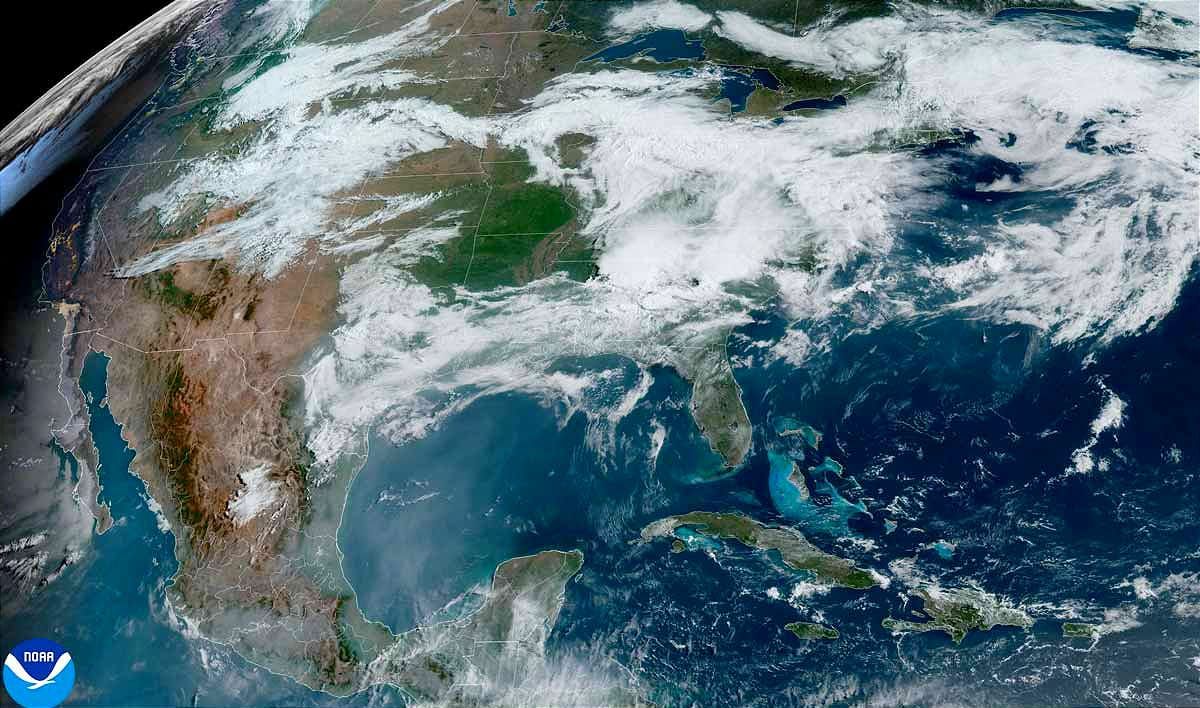 ¡MAÑANA DÉBIL LÍNEA FRONTAL EN EL GOLFO DE MÉXICO! - * PERO EL BOCHORNO NO AFLOJA NI MEDIO GRADO