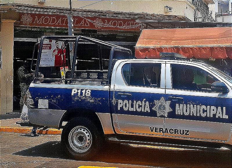 ¡ROBAN MODATELAS! - OTRO ATRACO EN LA ZONA DE MERCADOS