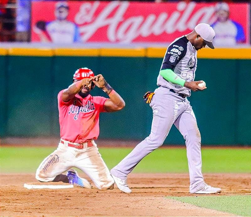 ¡TITO LE DA EL TRIUNFO AL ÁGUILA! - PRIMERO ANTE OLMECAS