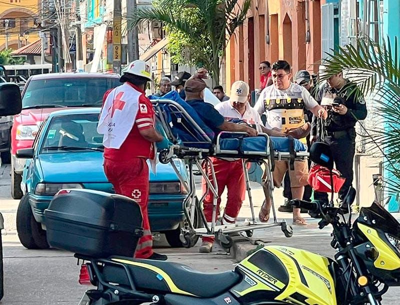 ¡TIROTEAN A GANADERO Y SU SOBRINA! - EL ATAQUE FRENTE A UN BANCO EN EL QUE RETIRO 25 MIL PESOS
