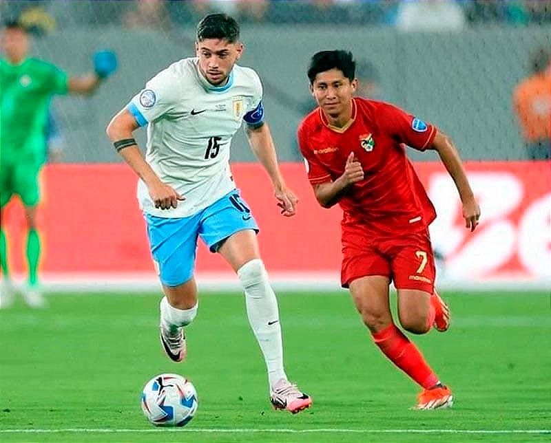 ¡Y GOLEA...! - URUGUAY SE ENCAMINA A CUARTOS EN COPA AMÉRICA!