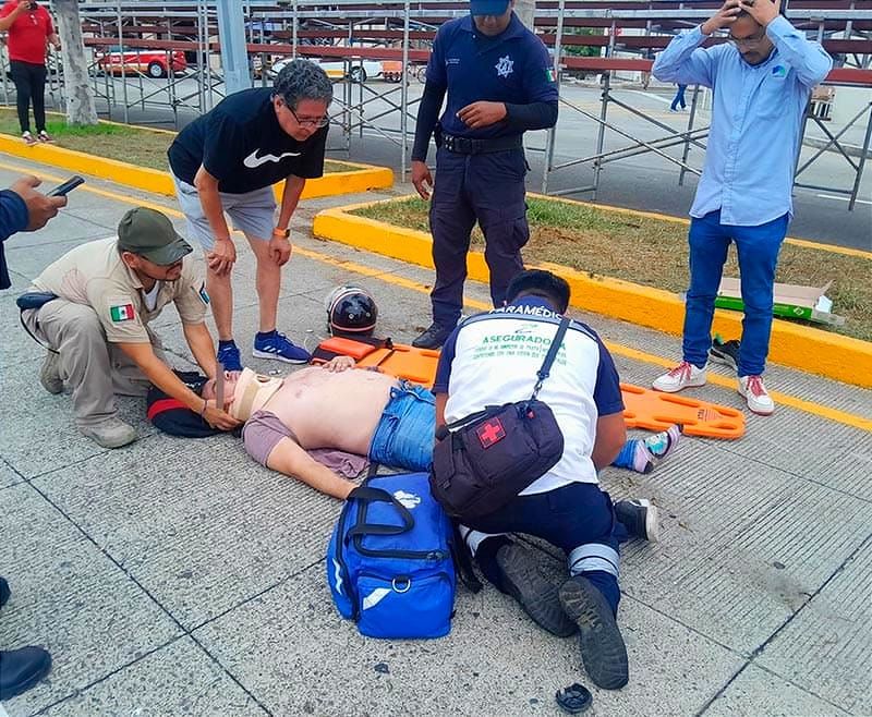 ¡CASI SE MATA CONTRA LA PALMERA!