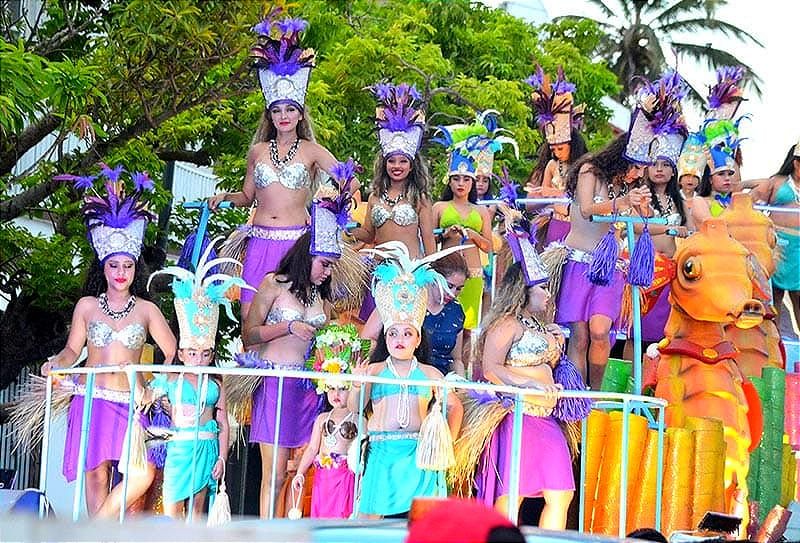 GRAN PAPAQUI DE CARNAVAL POR INDEPENDENCIA!