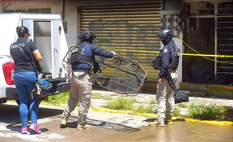 ¡MACABRO HALLAZGO EN XALAPA! - ENCUENTRAN EN EDIFICIO ABANDONADO UN CADÁVER
