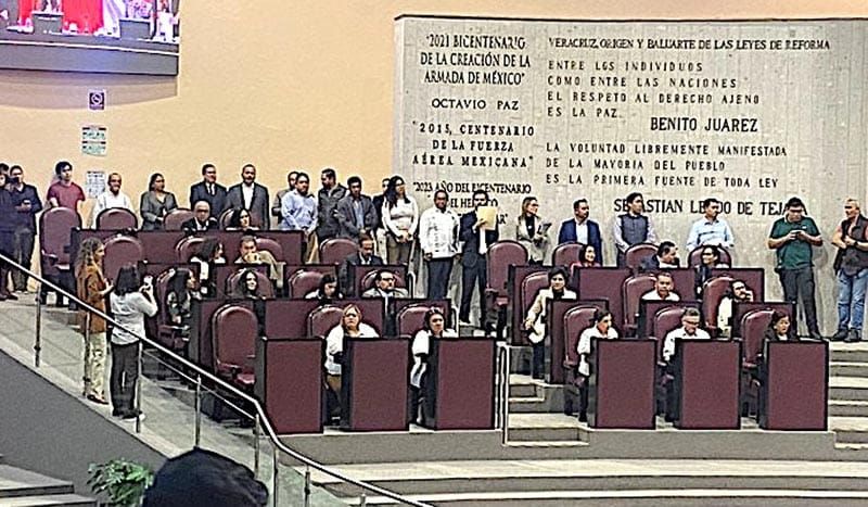 ¡LE DAN EL SÍ AL CONTRALMIRANTE REYES!