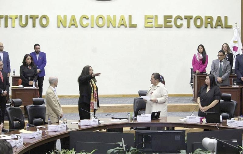 ¡EL INE DEJA ATRÁS LA DIVISIÓN!