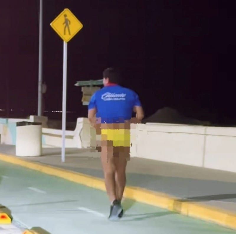 ¡PIERDE LA APUESTA Y CORRE EN CALZONES!
