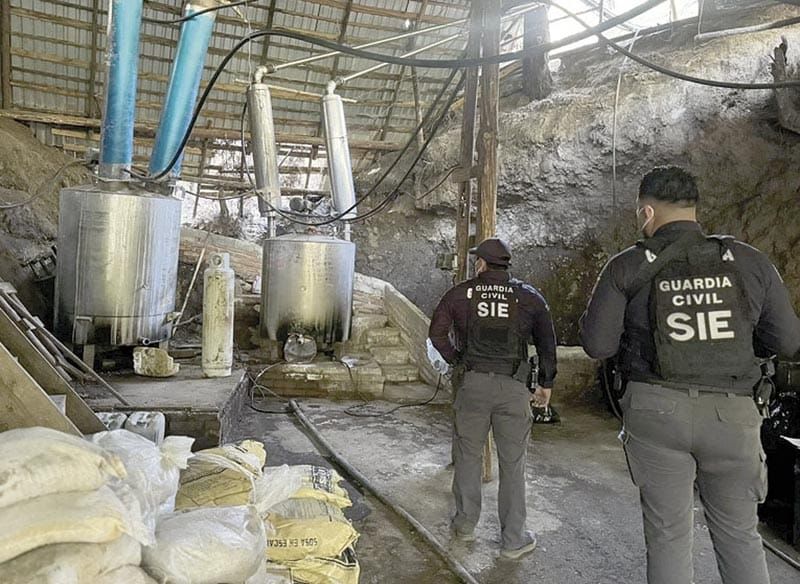 ¡ENCUENTRAN LABORATORIO DE CASI TRES MIL MDP!