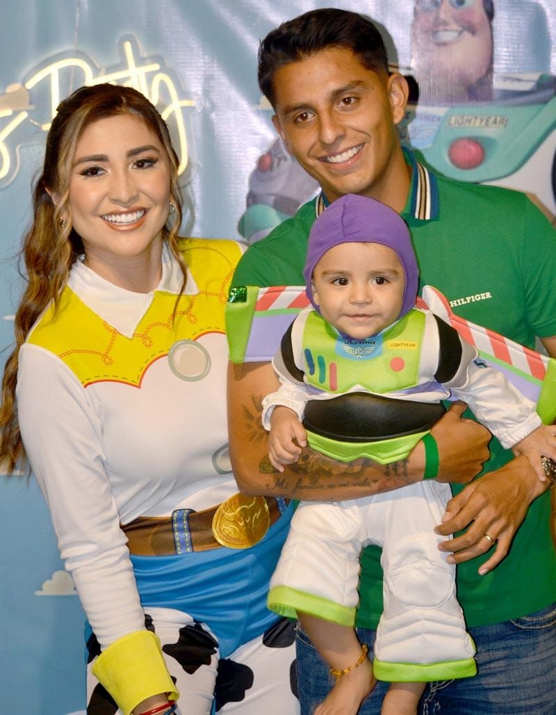 1ER AÑITO DE VALENTINO!