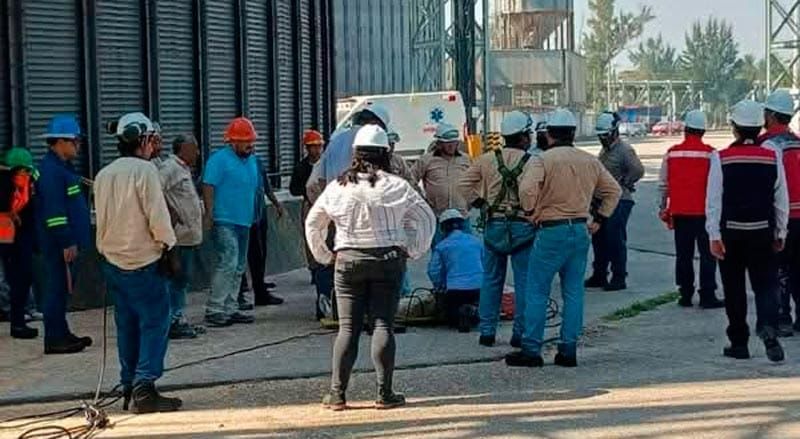 ¡TRAGEDIA EN EL PUERTO! - TRABAJADOR MUERE ASFIXIADO CUANDO LIMPIABA UN SILO LLENO DE MAIZ