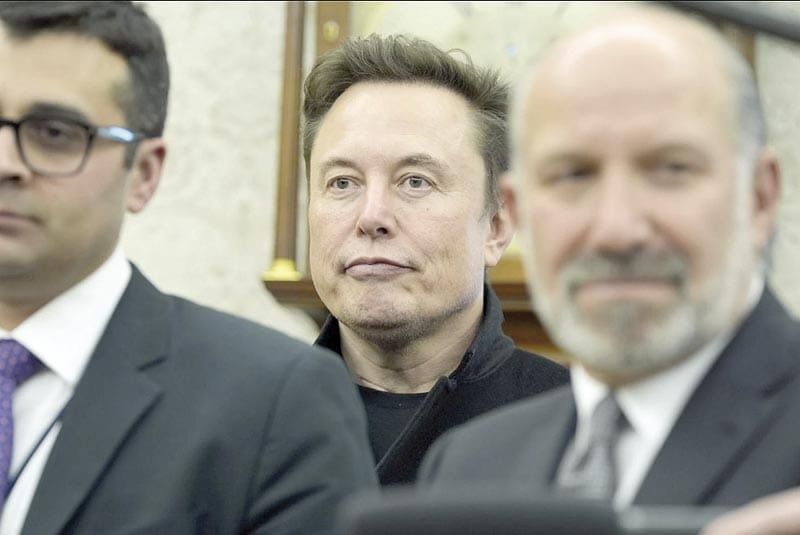 ¡ELON MUSK SUGIERE ATACAR A CÁRTELES CON DRONES!