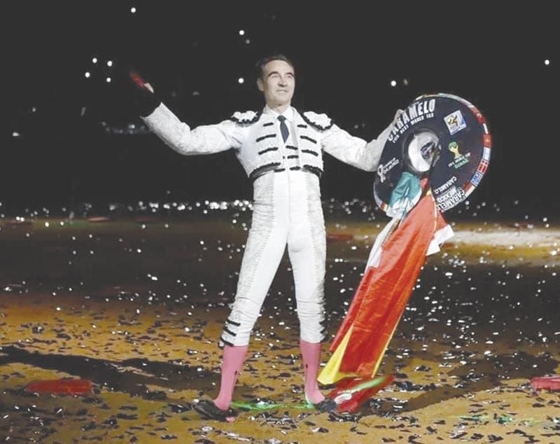 ¡ENRIQUE PONCE CORTA DOS OREJAS EN SU DESPEDIDA EN LA MÉXICO!