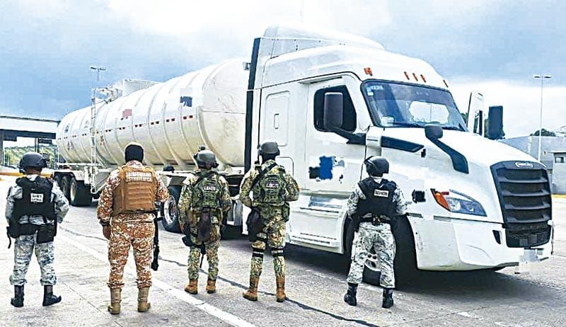 ¡TRAÍA UNA PIPA LLENA DE GASOLINA CHUECA!