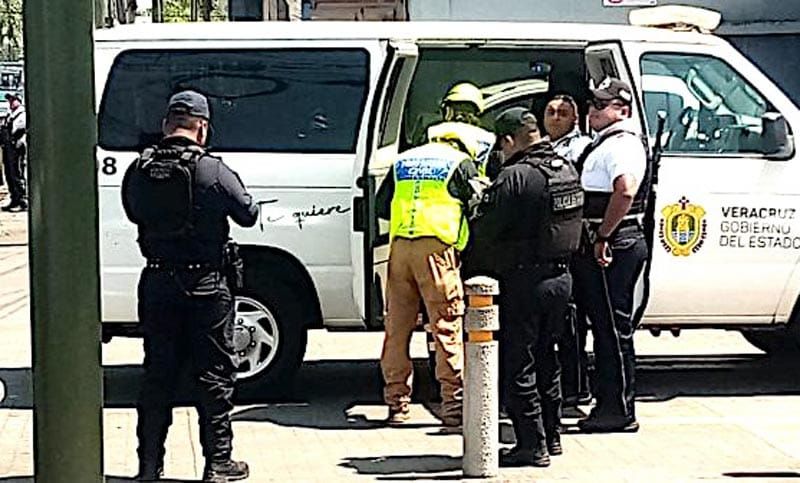 ¡RETIENE LA POLICÍA A ASPIRANTE DEL PAN!