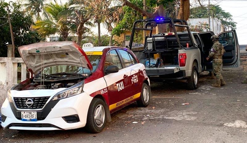 ¡LOCALIZAN EN EL MORRO TAXI CON REPORTE DE ROBO!
