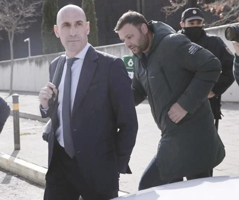 ¡PIDE FISCALÍA SE REPITA EL JUICIO A LUIS RUBIALES!