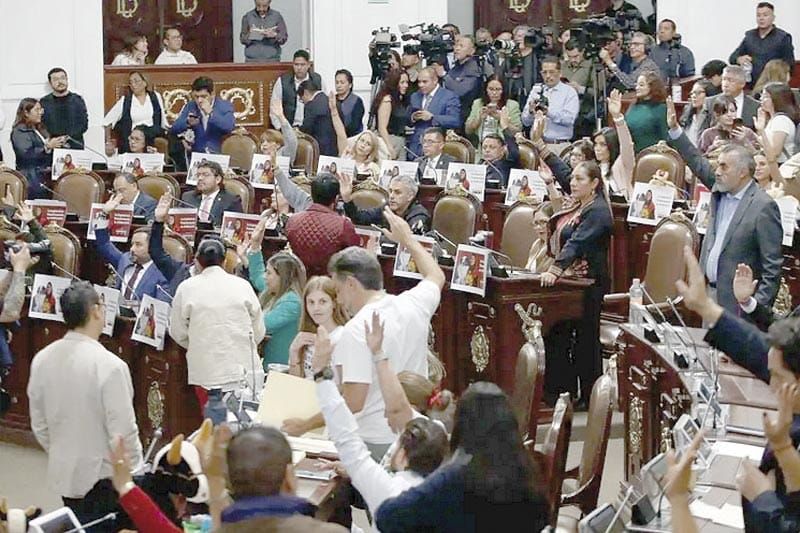 ¡APRUEBAN TOROS SIN VIOLENCIA, AHORA SERÁN DE MENTIRITAS!