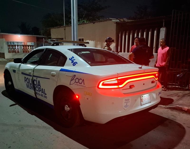 ¡LE CAEN DOS VÁNDALOS Y LE ROBAN LA MOTOCICLETA!