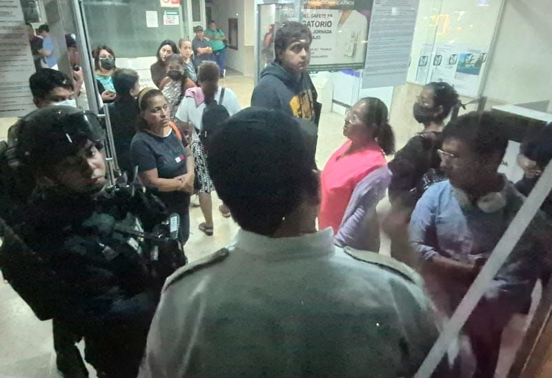 ¡MENOR DE 13 AÑOS ‘DESAPARECIÓ’ EN LA CLÍNICA 71 DEL IMSS!