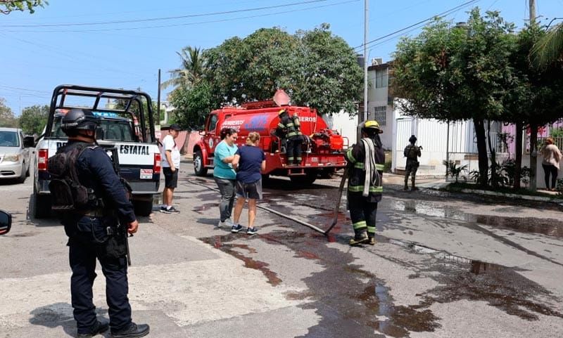 ¡SE QUEMA VIVIENDA Y RESCATAN AL PERRO ‘BEN’!