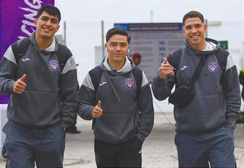 ¡RACING VISITA HOY A VENADOS EN MÉRIDA!