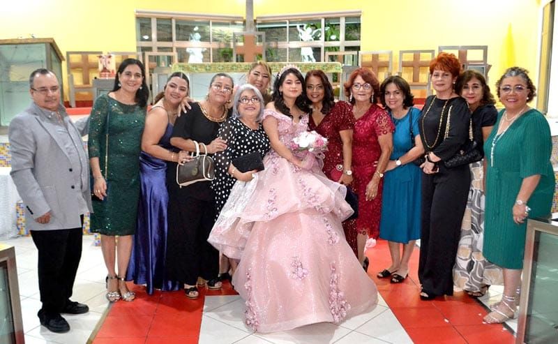 XV AÑOS DE CAMILA