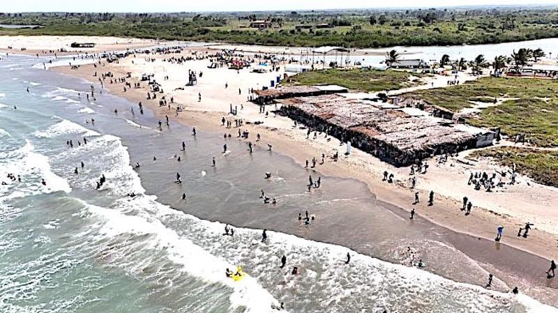 ¡PURAS PLAYAS LIMPIAS!